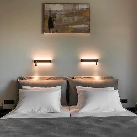 Chrysa By Vintage Travel Lakíthra