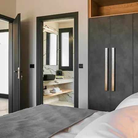 Chrysa By Vintage Travel