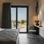 Chrysa By Vintage Travel * Lakíthra