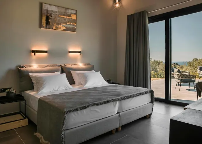 Villa Chrysa By Vintage Travel *
